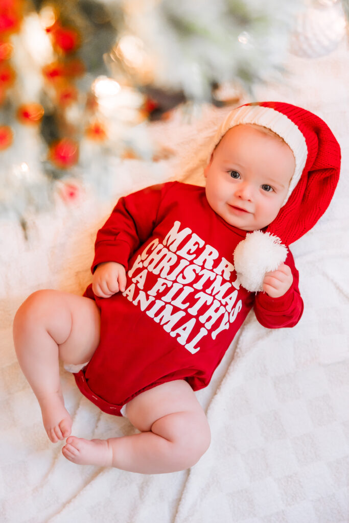 Baby Christmas tree photos, newborn Christmas tree photo ideas